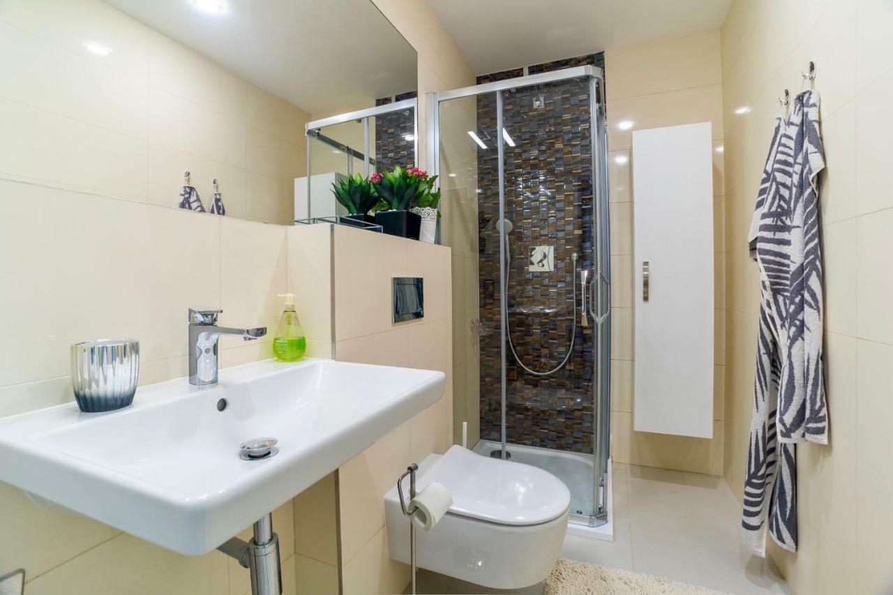 Ines Apartment Praga Zewnętrze zdjęcie