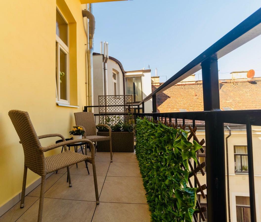 Ines Apartment Praga Zewnętrze zdjęcie